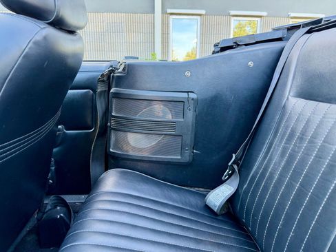 Used 1993 Ford Mustang LX image 41