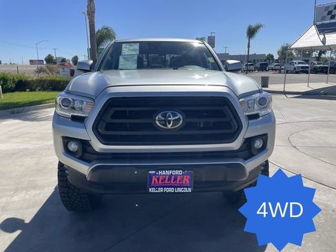 Used 2022 Toyota Tacoma SR AWD/4WD image 3