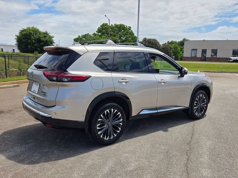 Used 2026 Nissan Rogue Platinum w/ Platinum Premium Package AWD/4WD image 14
