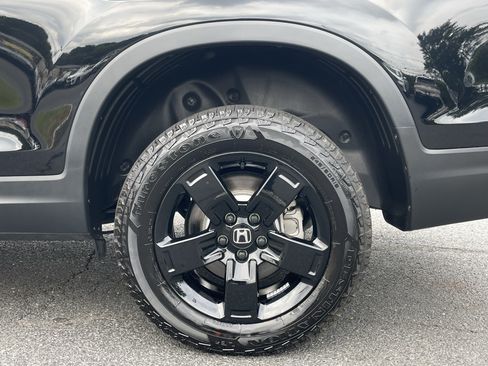 Used 2025 Honda Ridgeline Black Edition image 9