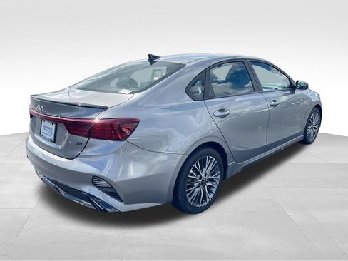 Used 2022 Kia Forte GT-Line w/ GT-Line Technology Package FWD image 7