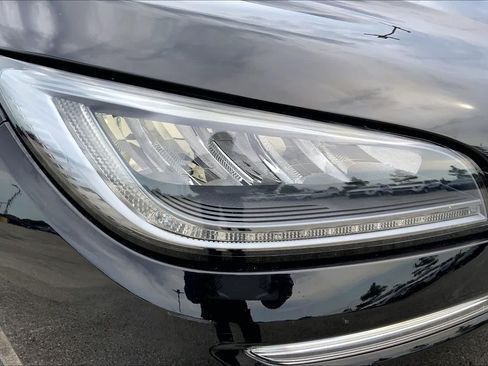 Used 2020 Lincoln Corsair FWD image 27