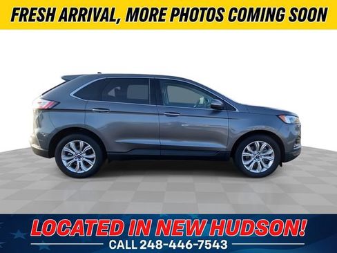 Used 2022 Ford Edge Titanium w/ Equipment Group 301A image 3