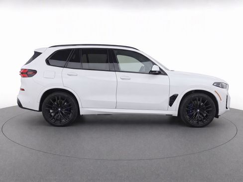Used 2024 BMW X5 sDrive40i w/ Executive Package RWD image 4