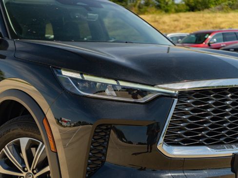 Certified 2025 INFINITI QX60 Pure FWD image 3