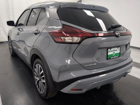 Used 2022 Nissan Kicks SV FWD image 5