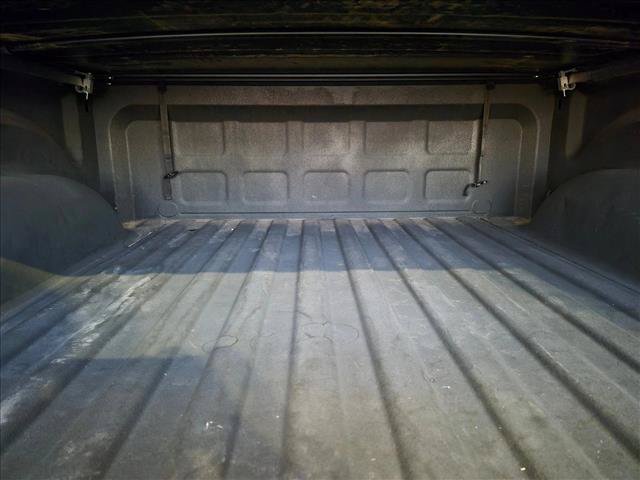 Used 2016 RAM 1500 Laramie RWD image 9