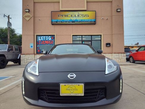 Used 2015 Nissan 370Z Roadster RWD image 44