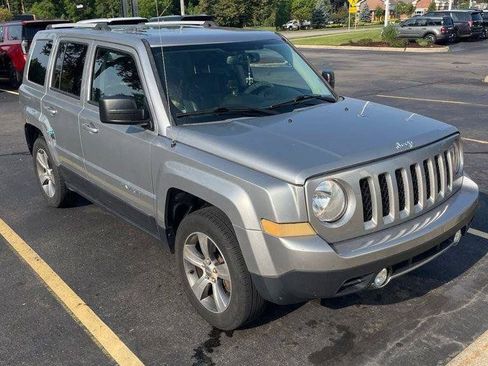 Used 2016 Jeep Patriot High Altitude AWD/4WD image 4