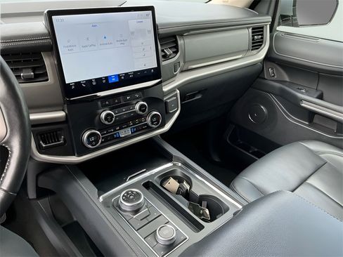 Certified 2023 Ford Expedition Max XLT image 45