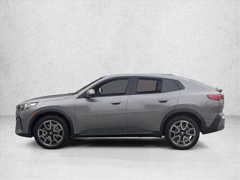 Used 2026 BMW X2 xDrive28i w/ Convenience Package AWD/4WD image 5
