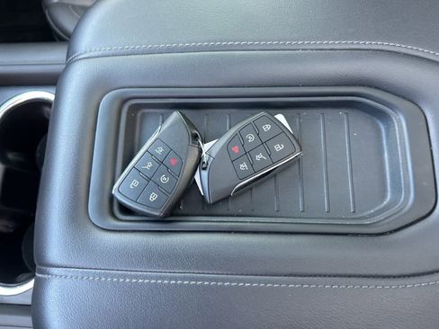 Used 2022 Chevrolet Tahoe Z71 w/ Luxury Package image 52