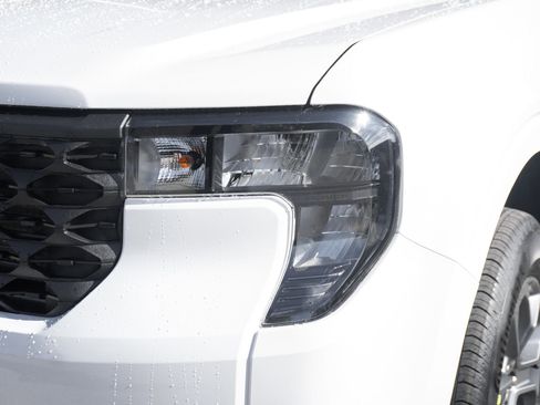 New 2025 Ford Maverick XLT image 14