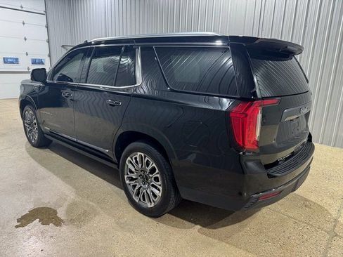 Used 2023 GMC Yukon Denali Ultimate image 3