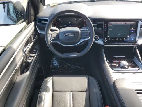 New 2026 Jeep Grand Wagoneer 4WD w/ Premium Group I image 20