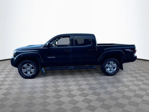 Used 2011 Toyota Tacoma PreRunner w/ TRD Sport Pkg image 8