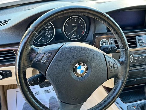 Used 2011 BMW 328i Sedan w/ Premium Pkg image 11