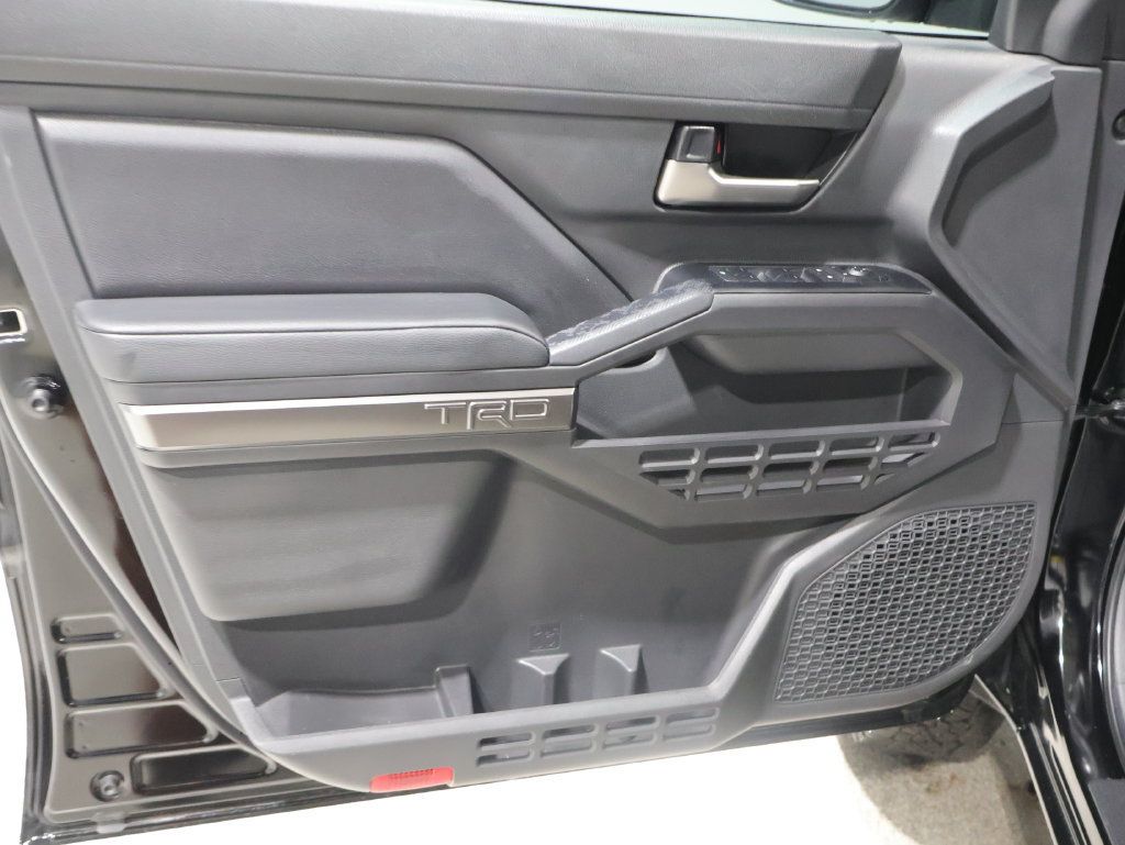 Used 2026 Toyota Tacoma TRD Off-Road AWD/4WD image 14
