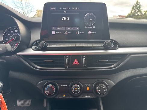 Certified 2024 Kia Forte LXS image 28