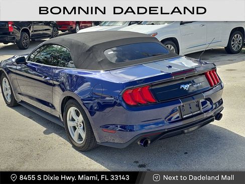 Used 2020 Ford Mustang EcoBoost image 3