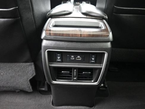 Used 2019 Nissan Murano Platinum FWD image 33