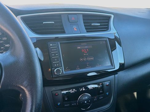 Used 2019 Nissan Sentra SV image 12