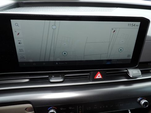 New 2026 Kia Carnival FWD image 17