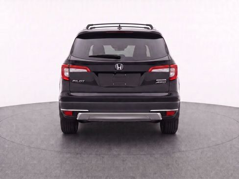 Used 2019 Honda Pilot Touring image 4