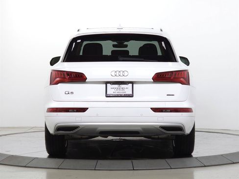 Used 2020 Audi Q5 2.0T Premium w/ Convenience Package AWD/4WD image 6