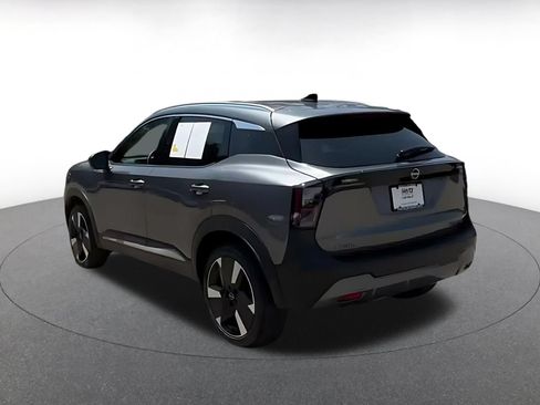 Used 2026 Nissan Kicks SR AWD/4WD image 9