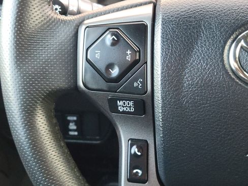 Used 2023 Toyota Tacoma 4x4 Double Cab image 25