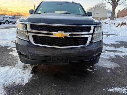 Used 2016 Chevrolet Tahoe LT w/ Luxury Package image 2