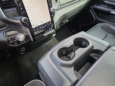 Used 2023 RAM 1500 Laramie image 25
