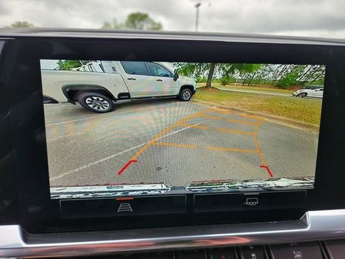 Used 2024 GMC Sierra 1500 Elevation image 28