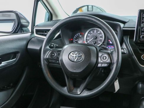 Used 2020 Toyota Corolla LE FWD image 12