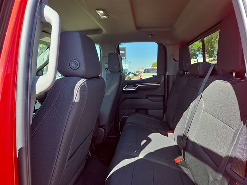New 2026 GMC Sierra 1500 SLE w/ X31 Off-Road Package AWD/4WD image 10