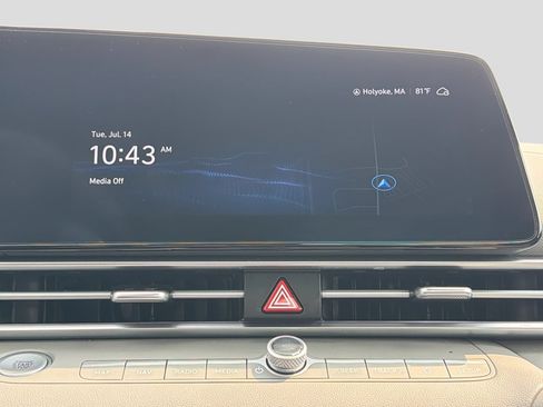 Certified 2024 Hyundai Elantra SEL FWD image 21