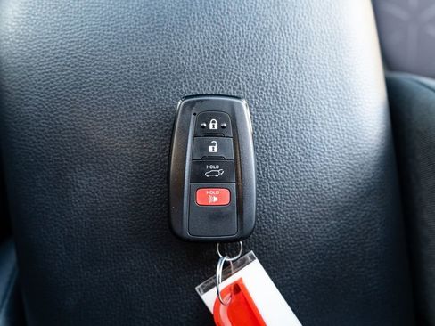 New 2025 Toyota RAV4 XLE image 31