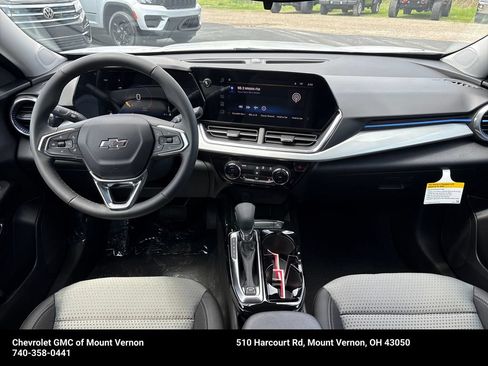 New 2026 Chevrolet Trax LT w/ Driver Confidence Package FWD image 14