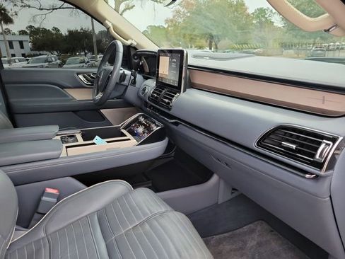 Used 2018 Lincoln Navigator Black Label w/ Cargo Package image 33