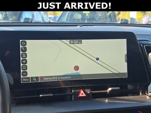 Used 2024 Kia Sportage SX image 23