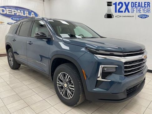 New 2026 Chevrolet Traverse LT w/ Driver Confidence Package AWD/4WD image 1