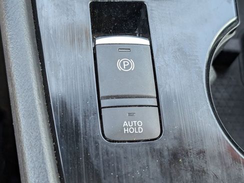 Certified 2023 Nissan Rogue S image 19