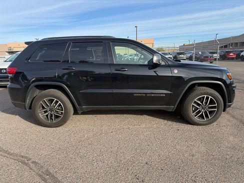 Used 2020 Jeep Grand Cherokee Trailhawk w/ Trailhawk Luxury Group image 2