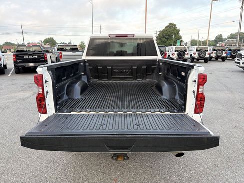 Used 2025 Chevrolet Silverado 2500 LT w/ Convenience Package AWD/4WD image 17