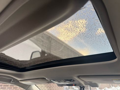 Used 2017 Subaru Outback 2.5i Premium image 15