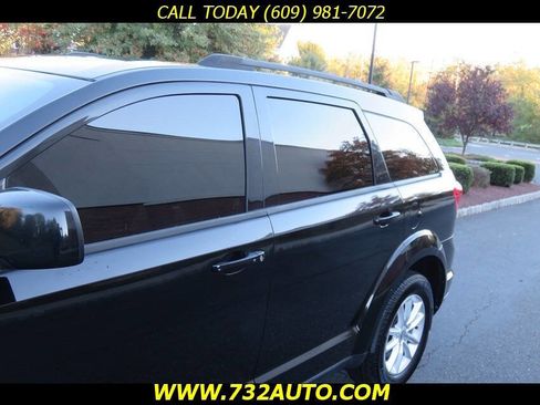 Used 2015 Dodge Journey SXT w/ Flexible Seating Group image 27