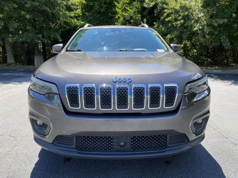 Used 2021 Jeep Cherokee Latitude Plus w/ Sun & Sound Group FWD image 3