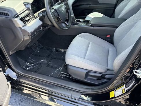 Used 2025 Toyota Camry LE FWD image 19
