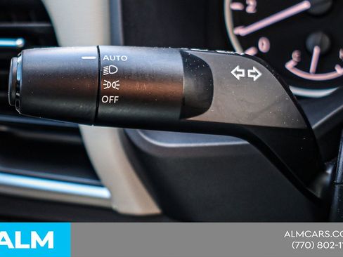 Used 2023 Nissan Rogue SV image 25